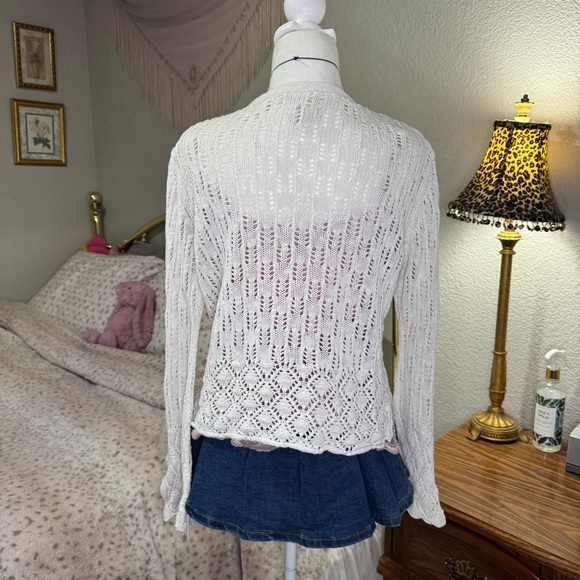 Y2K Women's White Knit Sweater - Picture 3 of 11